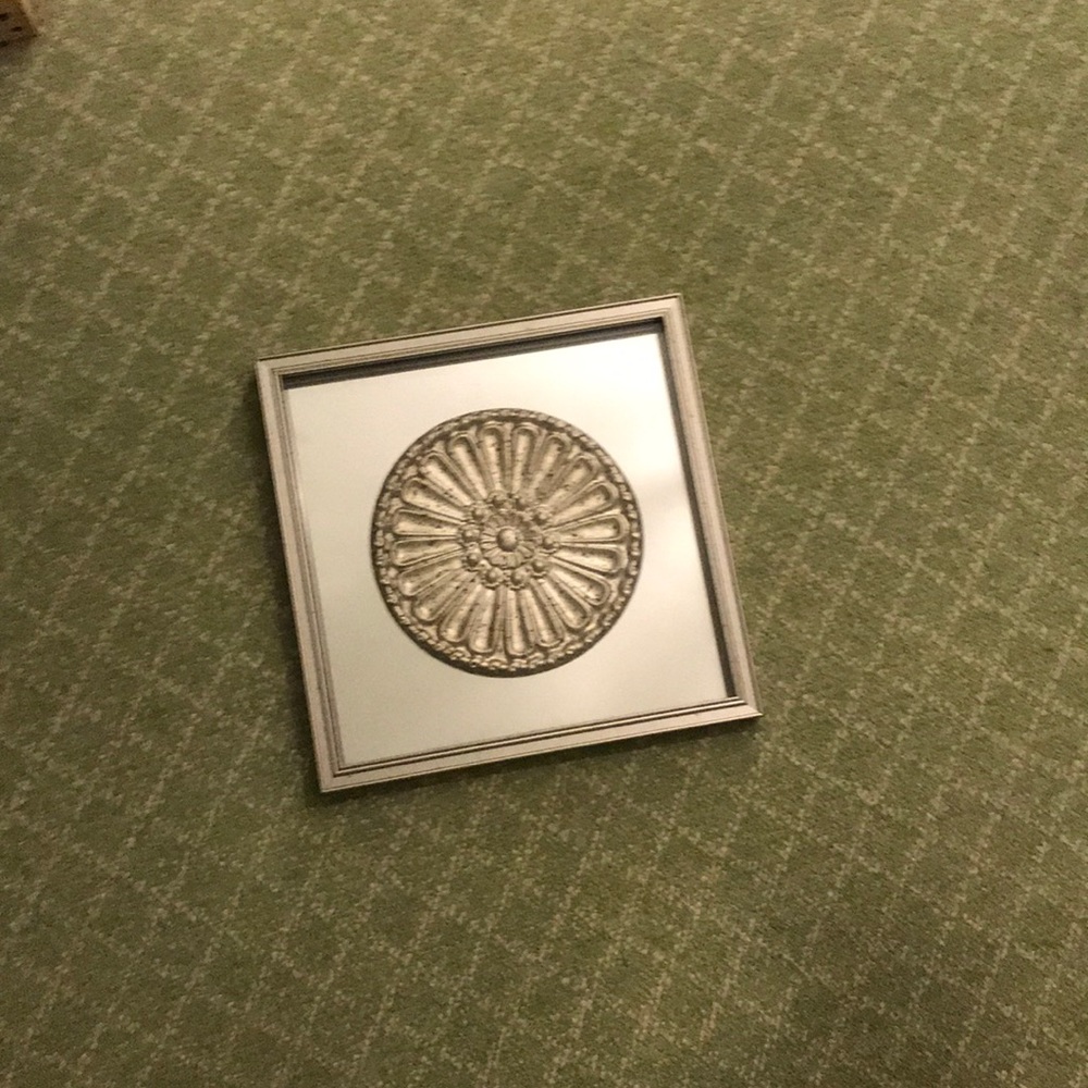 Medallion Mirror wall art